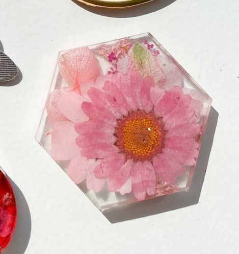 Flower Custom Tag - Hexagon pink flowers