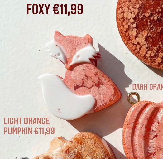 Foxy Custom Tag - Medium