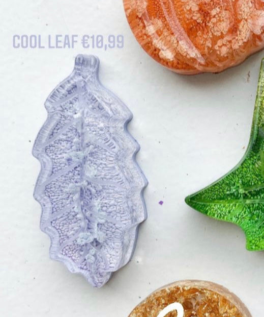 Cool leaf Custom Tag - Large