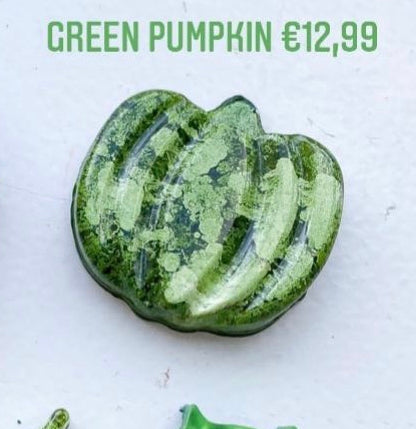 Green pumpkin Custom Tag - Medium