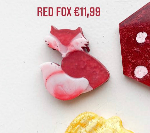 Red Foxy Custom Tag - Medium