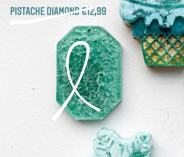 diamond pistache Custom Tag - Medium