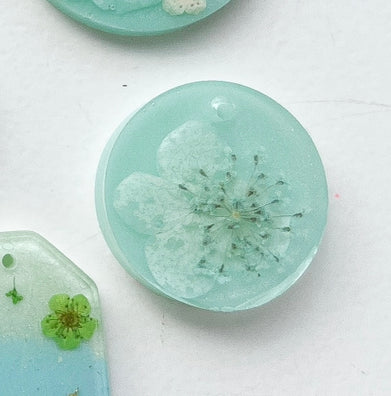 Medium Minty Flora Custom Tag - Medium