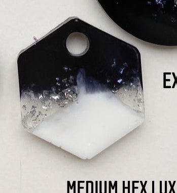 Medium Lux Black white Custom Tag - Medium