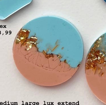 Medium Large Lux Extend Custom Tag
